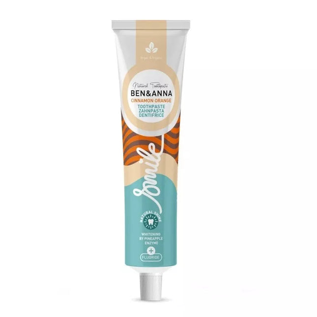 Voorkant van Ben & Anna tandpasta Smile Kaneel Sinaasappel met fluoride – aluminium tube – 75 ml