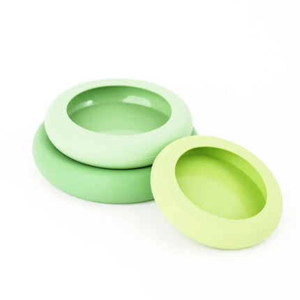 Set van 3 herbruikbare Foodhuggers in Soft Green – siliconen deksels voor groente en fruit