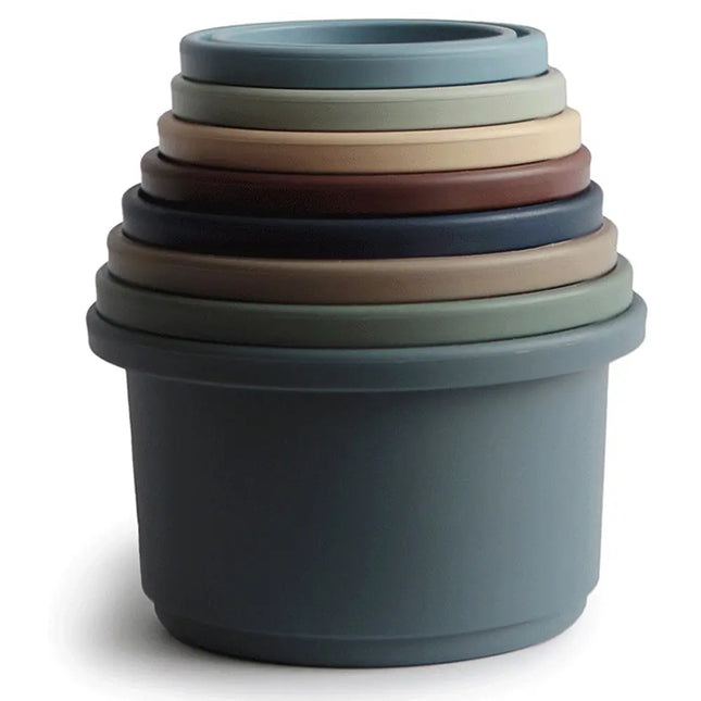 Set van Forest‑kleurige bekers die in elkaar genest zijn, van groot naar klein.