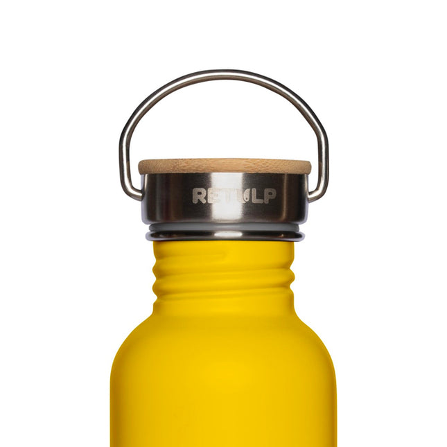 Close-up van de houten dop en metalen beugel van de Happy Yellow Retulp Urban drinkfles