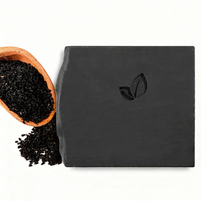 Zeep blok met zwarte komijnolie, actieve kool en zeezout